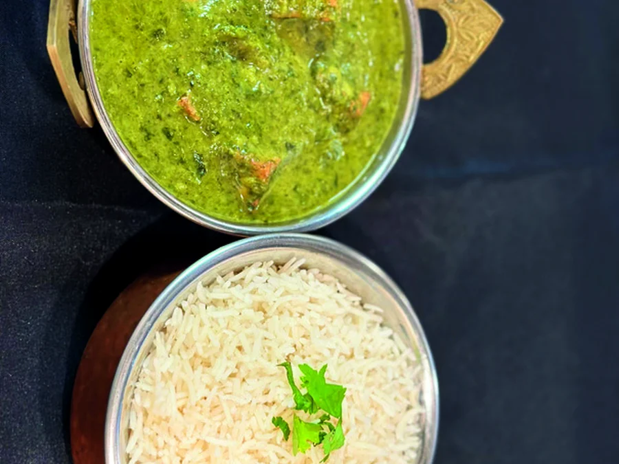 Saag Paneer — Curry at Hot 'N Spicy Restaurant & Bar, Fairfield, OH